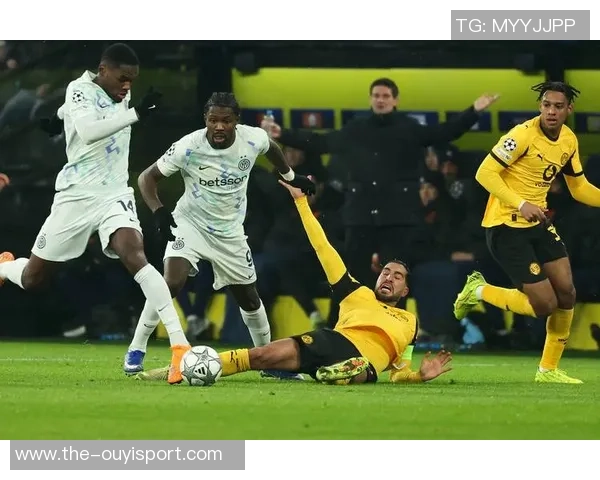 埃姆雷詹与多特达成续约协议薪水大幅下降至2028年 埃姆雷詹与多特达成续约协议薪水大幅下降至2028年