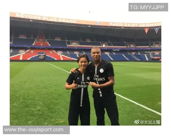 张家胜亲赴肇庆为中国男足加油宋凯孙雯携手探访深圳女足鼓励士气 张家胜亲赴肇庆为中国男足加油宋凯孙雯携手探访深圳女足鼓励士气