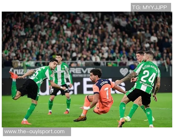 巴萨对阵贝蒂斯首发阵容预测德容费兰亚马尔拉菲尼亚均在列 巴萨对阵贝蒂斯首发阵容预测德容费兰亚马尔拉菲尼亚均在列